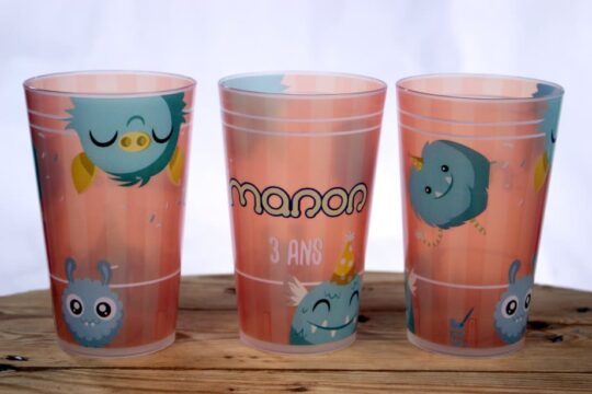 gobelet-plastique-reutilisable-vaisselle-fete-durable-monstre-anniversaire